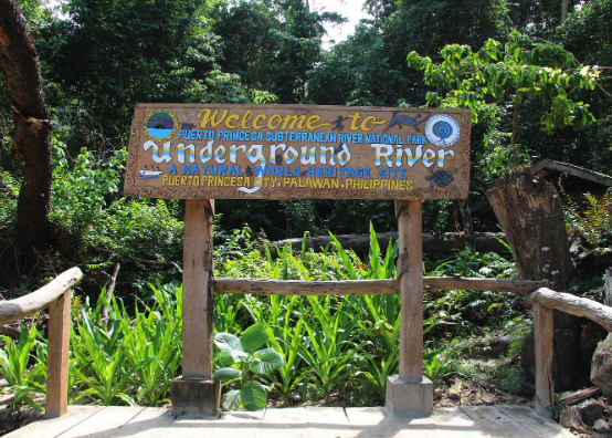 Welcome sign for Puerto Princesa tours in Palawan